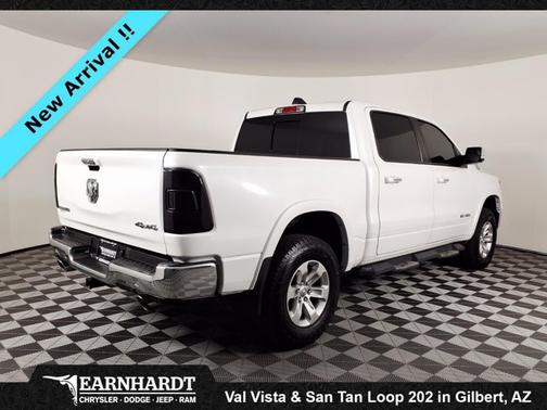 Ivory White Tri-Coat Pearlcoat 2022 RAM 1500 Laramie