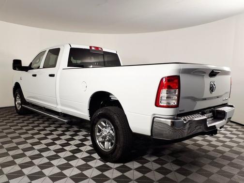 Bright White Clearcoat 2024 RAM 3500 Tradesman