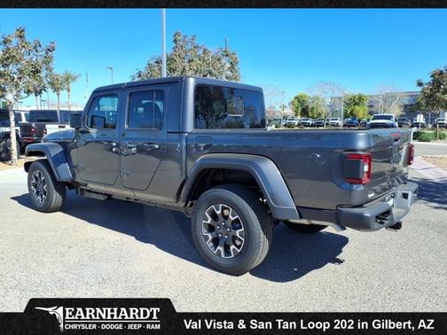2026 Jeep Gladiator Sahara