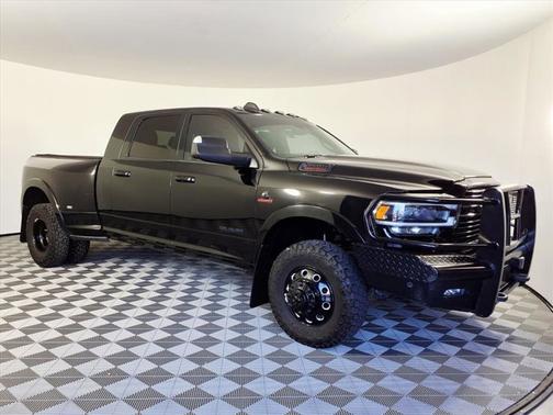 2022 RAM 3500 Laramie