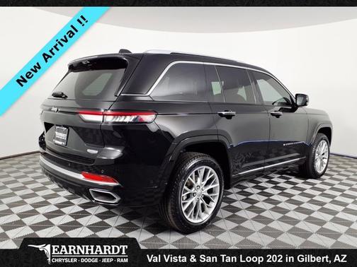 2023 Jeep Grand Cherokee Summit