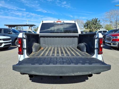 Bright White Clearcoat 2026 RAM 1500 Big Horn