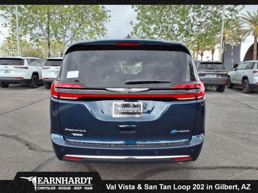2025 Chrysler Pacifica Hybrid Select