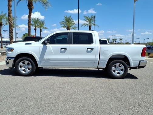 Bright White Clearcoat 2026 RAM 1500 Big Horn