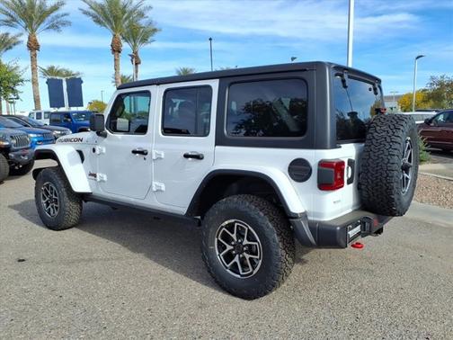Bright White Clearcoat 2026 Jeep Wrangler Rubicon