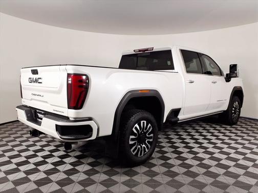 2024 GMC Sierra 2500 Denali
