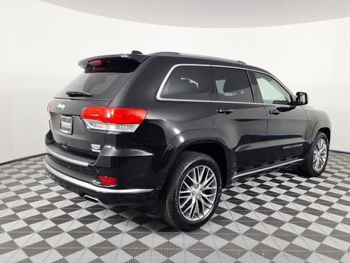 2017 Jeep Grand Cherokee Summit