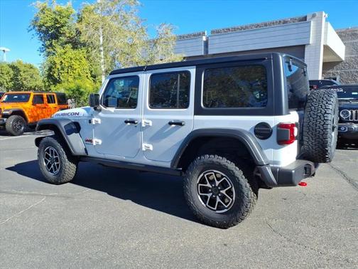 Bright White Clearcoat 2026 Jeep Wrangler Rubicon