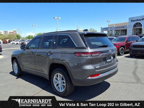2025 Jeep Grand Cherokee Laredo X