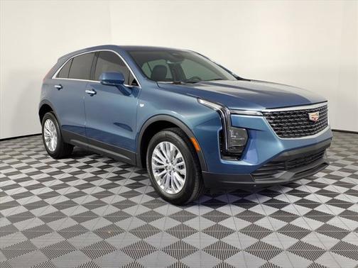 2024 Cadillac XT4 FWD Luxury