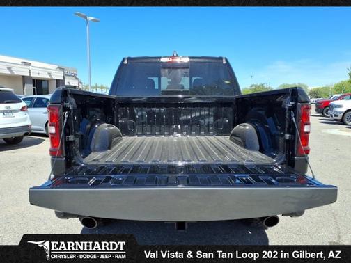 Diamond Black Crystal Pearlcoat 2026 RAM 1500 Warlock