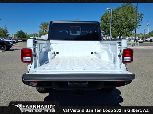 Bright White Clearcoat 2027 Jeep Gladiator Sport S