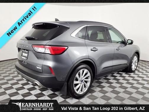 2022 Ford Escape Titanium Hybrid