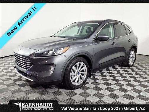 2022 Ford Escape Titanium Hybrid
