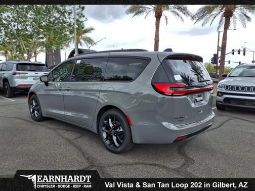 2025 Chrysler Pacifica Limited