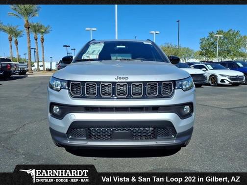 Silver Zynith Metallic Clearcoat 2026 Jeep Compass Latitude Altitude