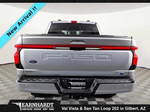 2022 Ford F-150 Lightning 