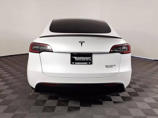 2024 Tesla Model Y Performance