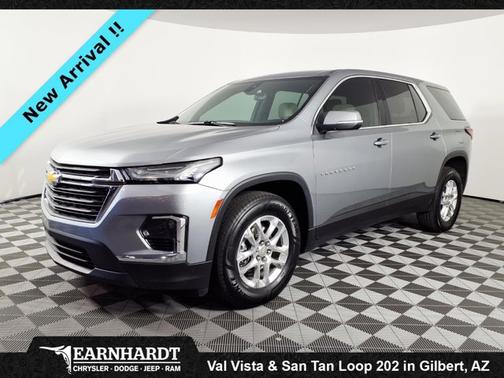 Sterling Gray Metallic 2023 Chevrolet Traverse LS