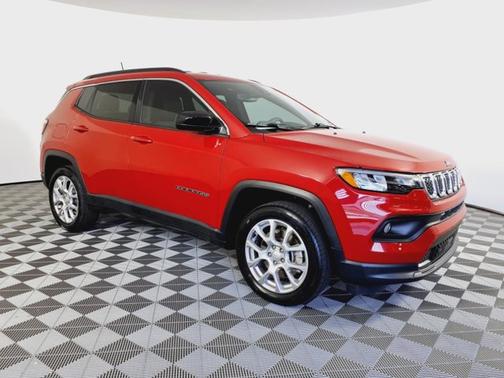 2023 Jeep Compass Latitude Lux