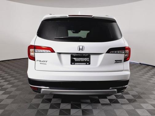 2022 Honda Pilot Touring 7-Passenger