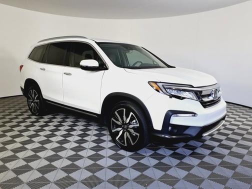 2022 Honda Pilot Touring 7-Passenger