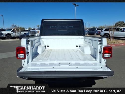 Bright White Clearcoat 2026 Jeep Gladiator Sport