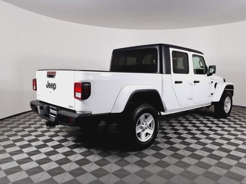 2022 Jeep Gladiator Sport S