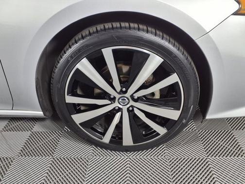 2020 Nissan Altima 2.5 SR
