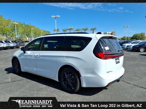 2026 Chrysler Pacifica Limited