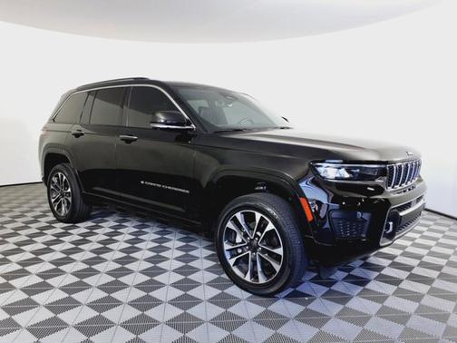 2022 Jeep Grand Cherokee Overland