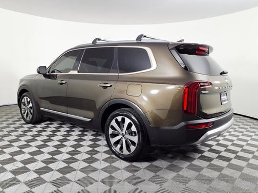Dark Moss 2020 Kia Telluride S
