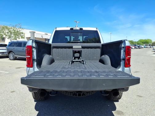 Silver Zynith 2026 RAM 1500 RHO