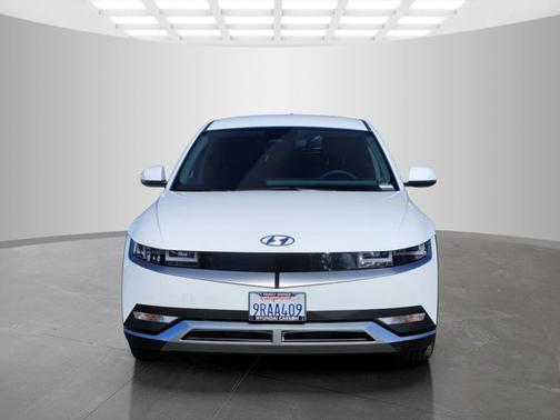 2024 Hyundai IONIQ 5 SE