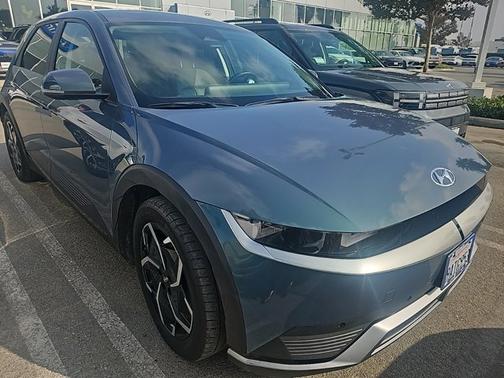 2022 Hyundai IONIQ 5 SEL