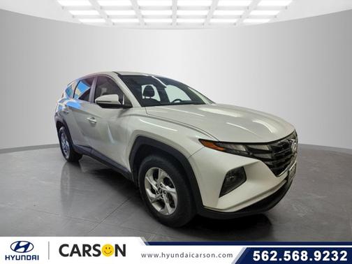White 2022 Hyundai TUCSON SE