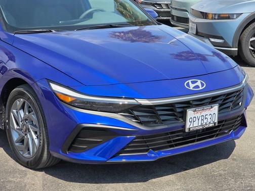 2025 Hyundai ELANTRA HEV Blue