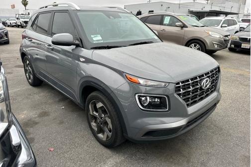 2021 Hyundai VENUE SEL