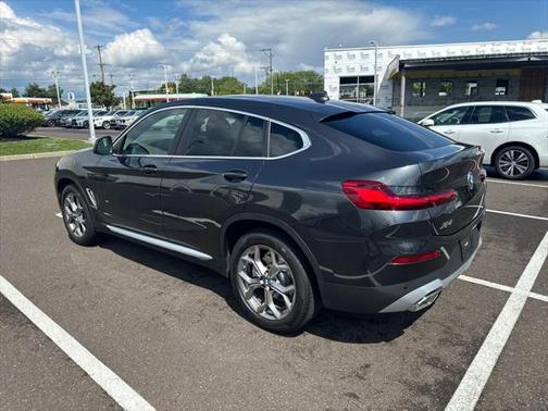 2022 BMW X4 xDrive30i
