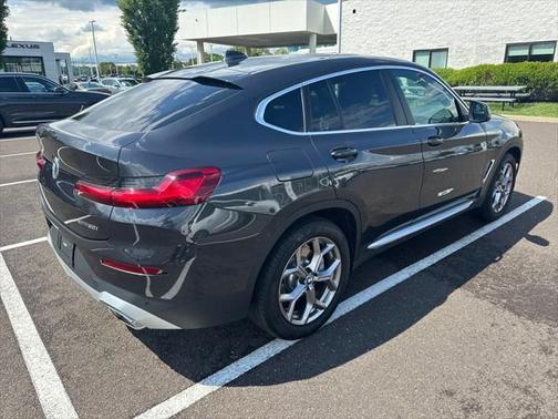 2022 BMW X4 xDrive30i