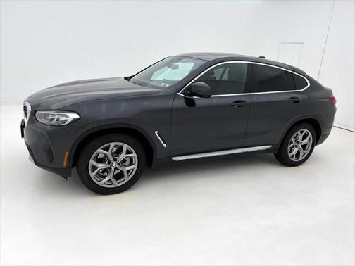 2022 BMW X4 xDrive30i