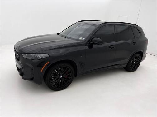2025 BMW X5 M60i