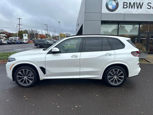 2025 BMW X5 xDrive40i