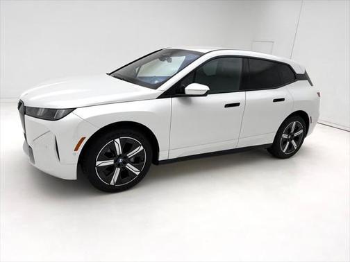 2026 BMW iX xDrive45