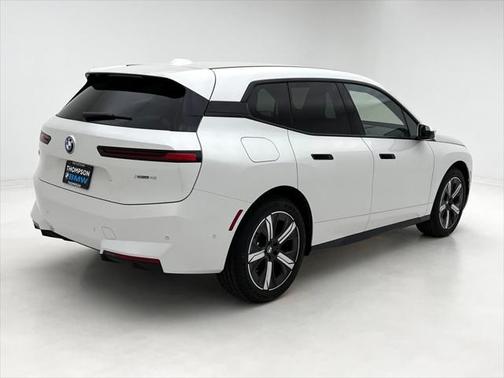 2026 BMW iX xDrive45