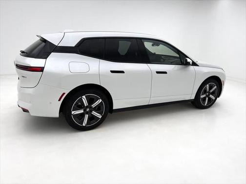 2026 BMW iX xDrive45