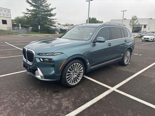 2025 BMW X7 xDrive40i