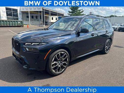 2023 BMW X7 M60i