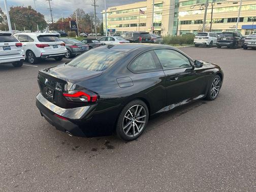2023 BMW 230 i xDrive