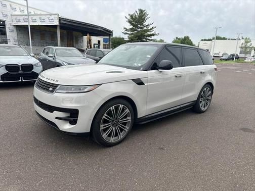 2025 Land Rover Range Rover Sport SE